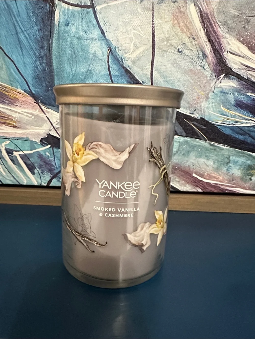 Yankee Candle Smoked Vanilla & Cashmere Jar Candle - Gray
